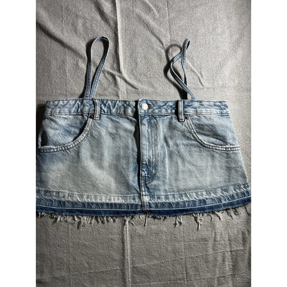 Zara‎ Light Wash Denim Camisole Tank Top Frayed Hem Blue Womens Size Medium NWOT